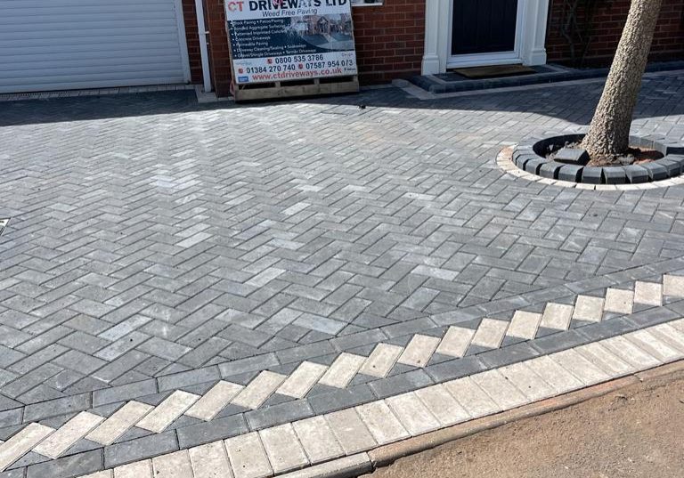 external-Repair-DRIVEWAYS   -repair-others-pike-picture